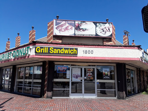 Donut Shop «Gourmet Donut», reviews and photos, 1800 Atlantic Ave, Long Beach, CA 90806, USA