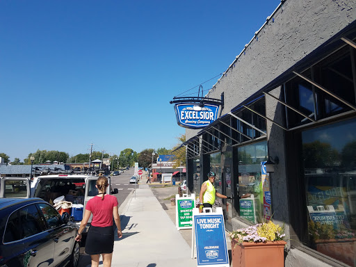 Bicycle Store «Penn Cycle : Minnetonka», reviews and photos, 10750 Cedar Bend, Minnetonka, MN 55305, USA
