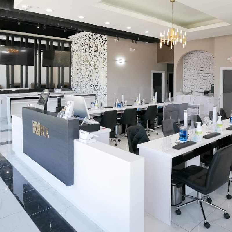 Luxe Nail Spa in Overland Park