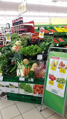 mYm supermercados C. Pinar, 3, 24195 Villaobispo de las Regueras, León, España