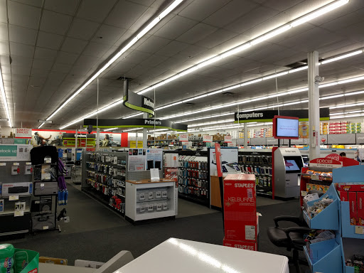 Office Supply Store «Staples», reviews and photos, 443 Western Ave, South Portland, ME 04106, USA