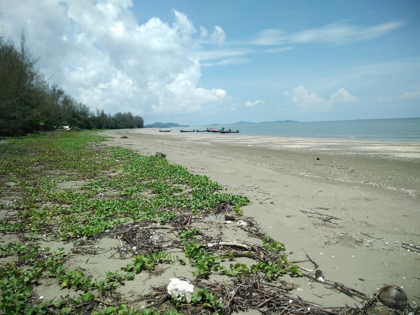 Foto von Samran Beach II mit langer gerader strand