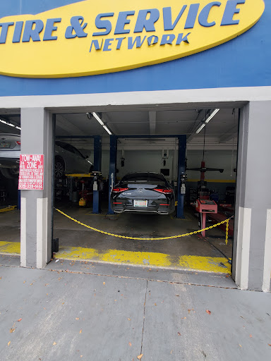 Tire Shop «Goodyear Auto Service Center», reviews and photos, 9001 S Dixie Hwy, Pinecrest, FL 33156, USA