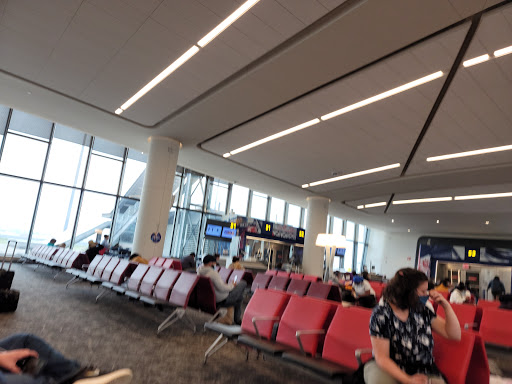 LaGuardia Airport image 4
