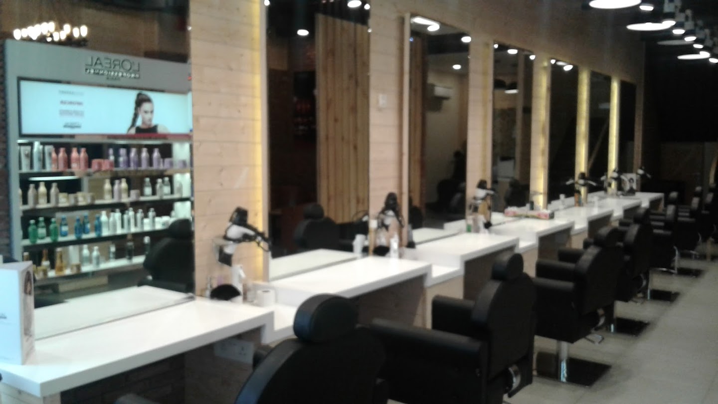 Geetanjali Studio (unisex salon) - Beauty Salon in Sector 18