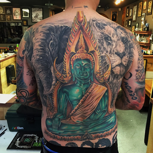 Explore real madrid tattoo ideas, creative tattoo ideas in Hesperia, available at Dinamik Tattoo