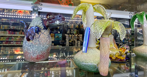 Tobacco Shop «BakeBros Smoke Shop», reviews and photos, 3100 Big Dalton Ave #150, Baldwin Park, CA 91706, USA