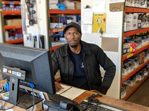 Auto Parts Store «Car Parts Warehouse», reviews and photos, 4196 Mayfield Rd, South Euclid, OH 44121, USA