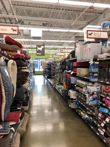 Pet Supply Store «Pet Supplies Plus», reviews and photos, 9 Waukegan Rd, Deerfield, IL 60015, USA