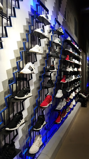 Shoe Store «Adidas Originals», reviews and photos, 8009 Melrose Ave, Los Angeles, CA 90046, USA