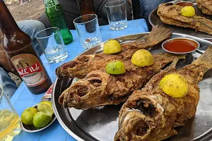 Dahlak Fish Restaurant | ዳህላክ ዓሣ ቤት image