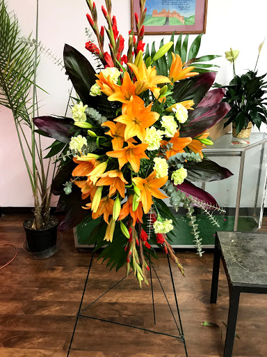 Florist «Roses are Red Flower Boutique», reviews and photos, 9303 S Halsted St, Chicago, IL 60620, USA