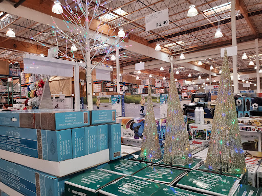 Warehouse store «Costco Wholesale», reviews and photos, 2828 Chad Dr, Eugene, OR 97408, USA