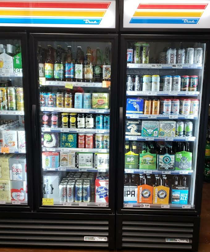 Liquor Store «Hyland Hills Liquor Store», reviews and photos, 14334 SW Allen Blvd, Beaverton, OR 97005, USA