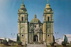 Parroquia de Santiago Apóstol / Santuario de Nuestra Señora del Buen Suceso image