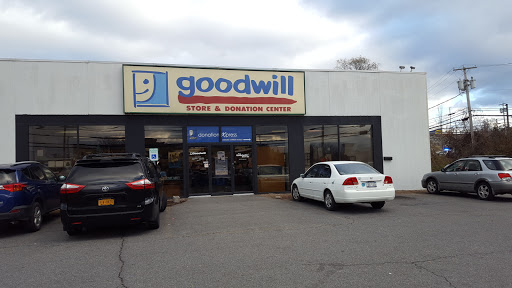 Goodwill Industries Store & Donation Center, 1306 Ulster Ave, Kingston, NY 12401, USA, 