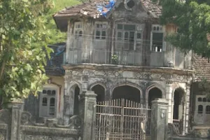 Old Mansion image