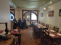 Atmosphère du Restaurant français Aux P'tits Oignons à Montluel - n°1