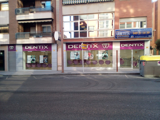 Información y opiniones sobre Dentix Guadalajara de Guadalajara