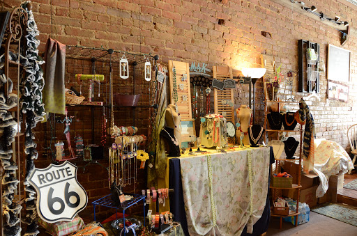 Boutique «Geschenk Boutique», reviews and photos, 228 E Lincoln St, St Joseph, IL 61873, USA