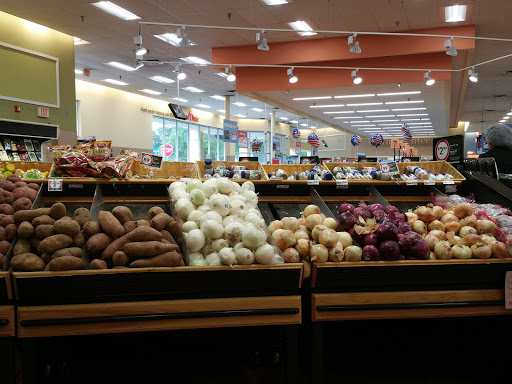 Grocery Store «Winn-Dixie», reviews and photos, 2880 Howland Blvd, Deltona, FL 32725, USA