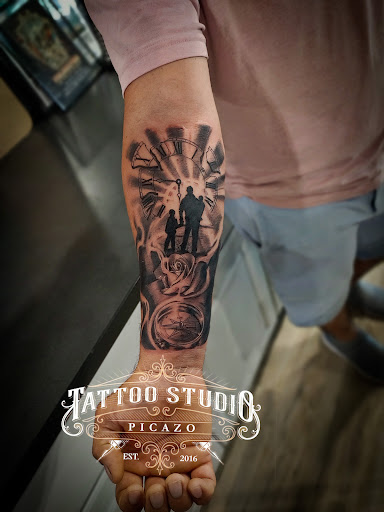 Explore south carolina tattoo ideas, creative tattoo ideas in Palm Desert, available at Picazo Tattoo Studio