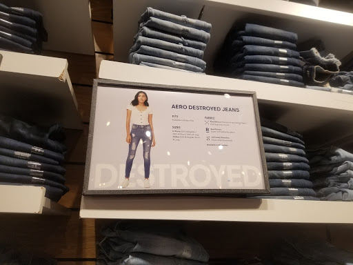 Clothing Store «Aéropostale», reviews and photos, 200 Baychester Ave, Bronx, NY 10475, USA