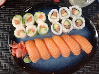 Plats et boissons du Restaurant japonais Sushi cc à Paris - n°3