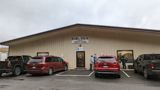 Rams Rack Thrift Store, 147 New Vale Rd, Newland, NC 28657, USA, 