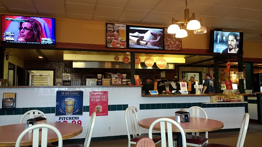 Pizza Restaurant «Round Table Pizza», reviews and photos, 825 N Adams St, Dixon, CA 95620, USA