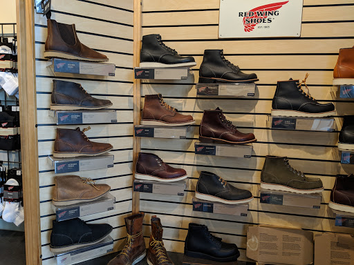 Shoe Store «Red Wing», reviews and photos, 3850 San Pablo Ave #101, Emeryville, CA 94608, USA