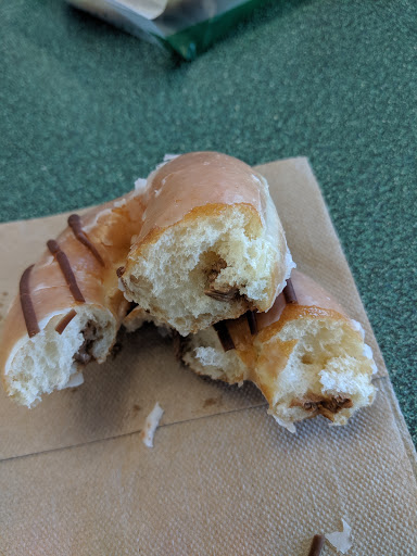 Donut Shop «Krispy Kreme Doughnuts», reviews and photos, 2822 S College Rd, Wilmington, NC 28412, USA