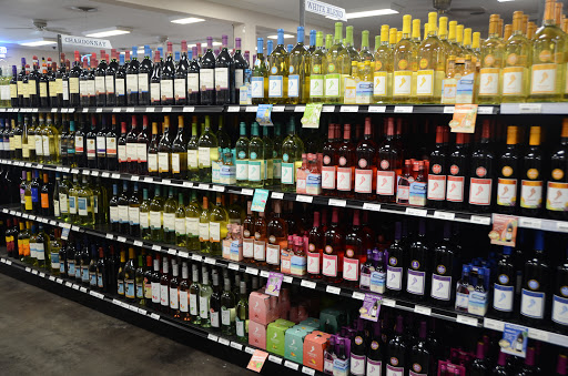 Wine Store «Cellar Door Wine & Spirits», reviews and photos, 1310 N 12th St, Murray, KY 42071, USA