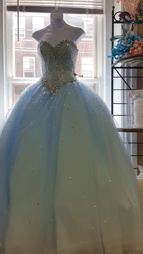 Bridal Shop «Sue Ames Bridal Outlet», reviews and photos, 202 N 10th St, Allentown, PA 18102, USA