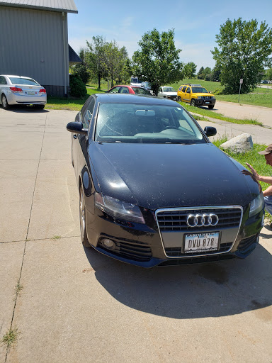 Auto Body Shop «Hanson Automotive Inc», reviews and photos, 2462 Freedom Ct, Iowa City, IA 52240, USA