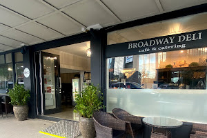 Broadway Deli - Cafe & Catering Newmarket