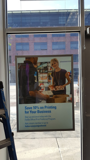 Print Shop «FedEx Office Print & Ship Center», reviews and photos, 3670 Woodward Ave #102, Detroit, MI 48201, USA