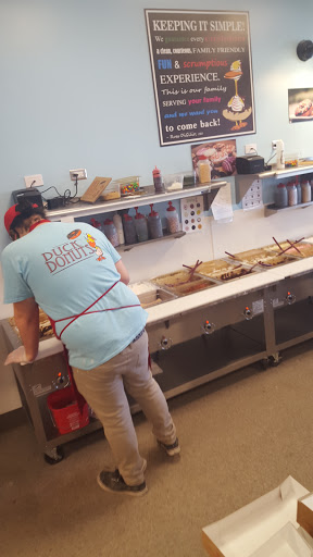 Donut Shop «Duck Donuts», reviews and photos, 409 Pisgah Church Rd, Greensboro, NC 27455, USA