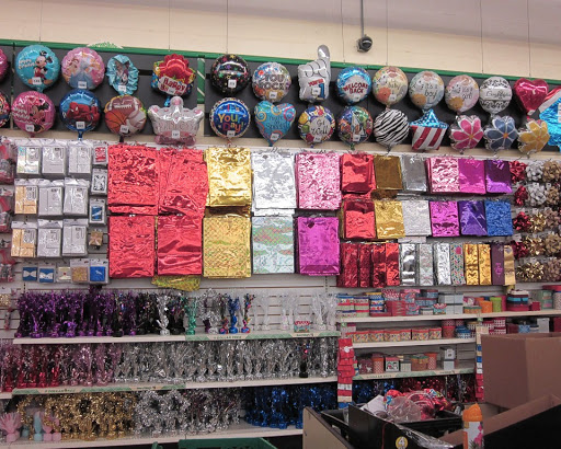 Dollar Store «Dollar Tree», reviews and photos, 1031 E Oakton St, Des Plaines, IL 60018, USA