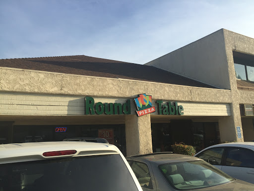 Pizza Restaurant «Round Table Pizza», reviews and photos, 2345 Erringer Rd #100, Simi Valley, CA 93065, USA
