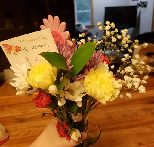 Florist «Exquisite Flowers Etc», reviews and photos, 70 Bridge St, Pelham, NH 03076, USA