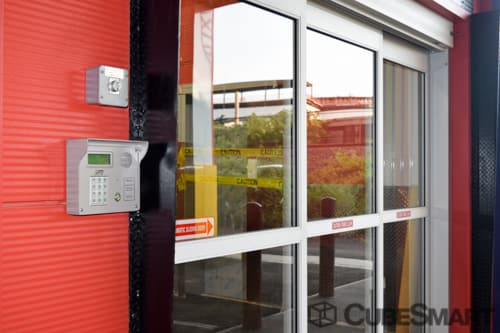 Self-Storage Facility «CubeSmart Self Storage», reviews and photos, 41-06 Delong St, Flushing, NY 11355, USA