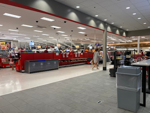 Department Store «Target», reviews and photos, 449 Commerce Dr, Woodbury, MN 55125, USA