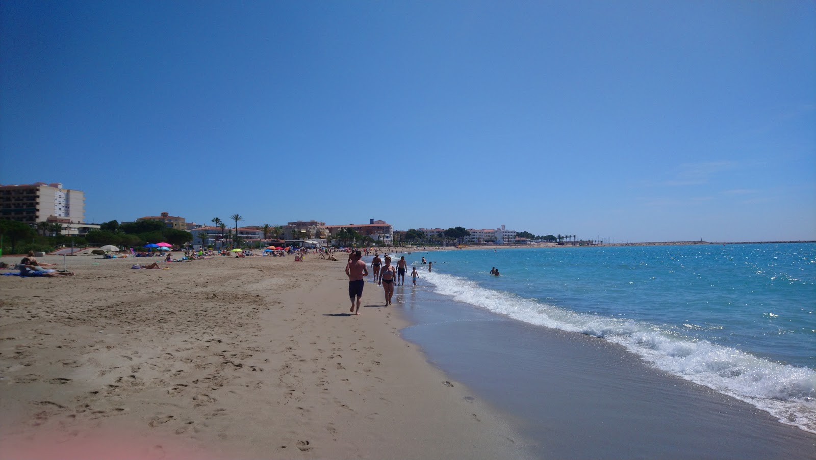 Photo of L'Hospitalet beach with very clean level of cleanliness