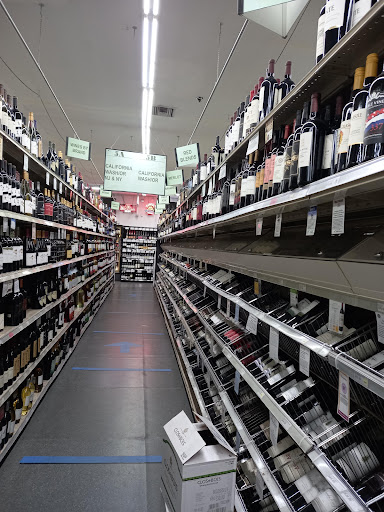 Liquor Store «Bayway World of Liquors», reviews and photos, 639 Bayway, Elizabeth, NJ 07202, USA