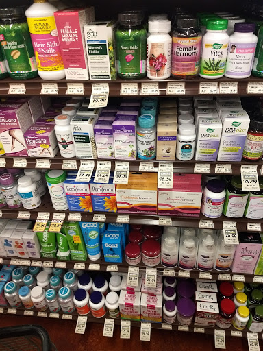 Grocery Store «Fresh Thyme Farmers Market- 82nd», reviews and photos, 4225 E 82nd St, Indianapolis, IN 46250, USA