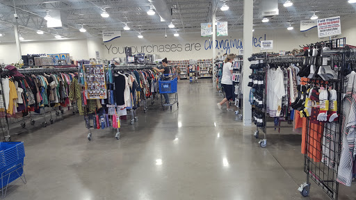 Thrift Store «Goodwill Crystal River Store Crystal River Plaza», reviews and photos, 408 N Suncoast Blvd, Crystal River, FL 34429, USA