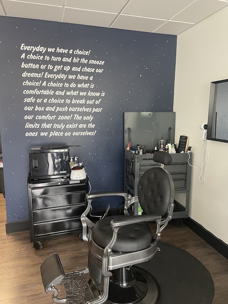 Jaymee The Lady Barber 46526