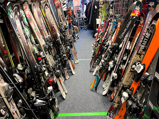 Sporting Goods Store «Play It Again Sports», reviews and photos, 15 S Main St, West Hartford, CT 06107, USA