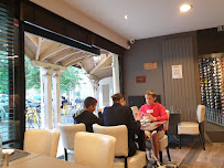 Atmosphère du Restaurant Dom Zebulon à Carrières-sur-Seine - n°6